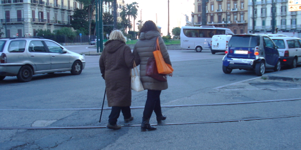 Comportamenti da tenere verso le persone anziane