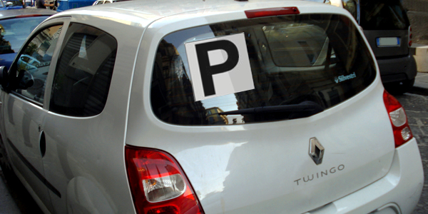 Pannelli retroriflettenti con la lettera “P”