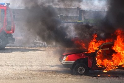 Comportamenti da adottare dopo un incidente se c’è rischio o principio di incendio